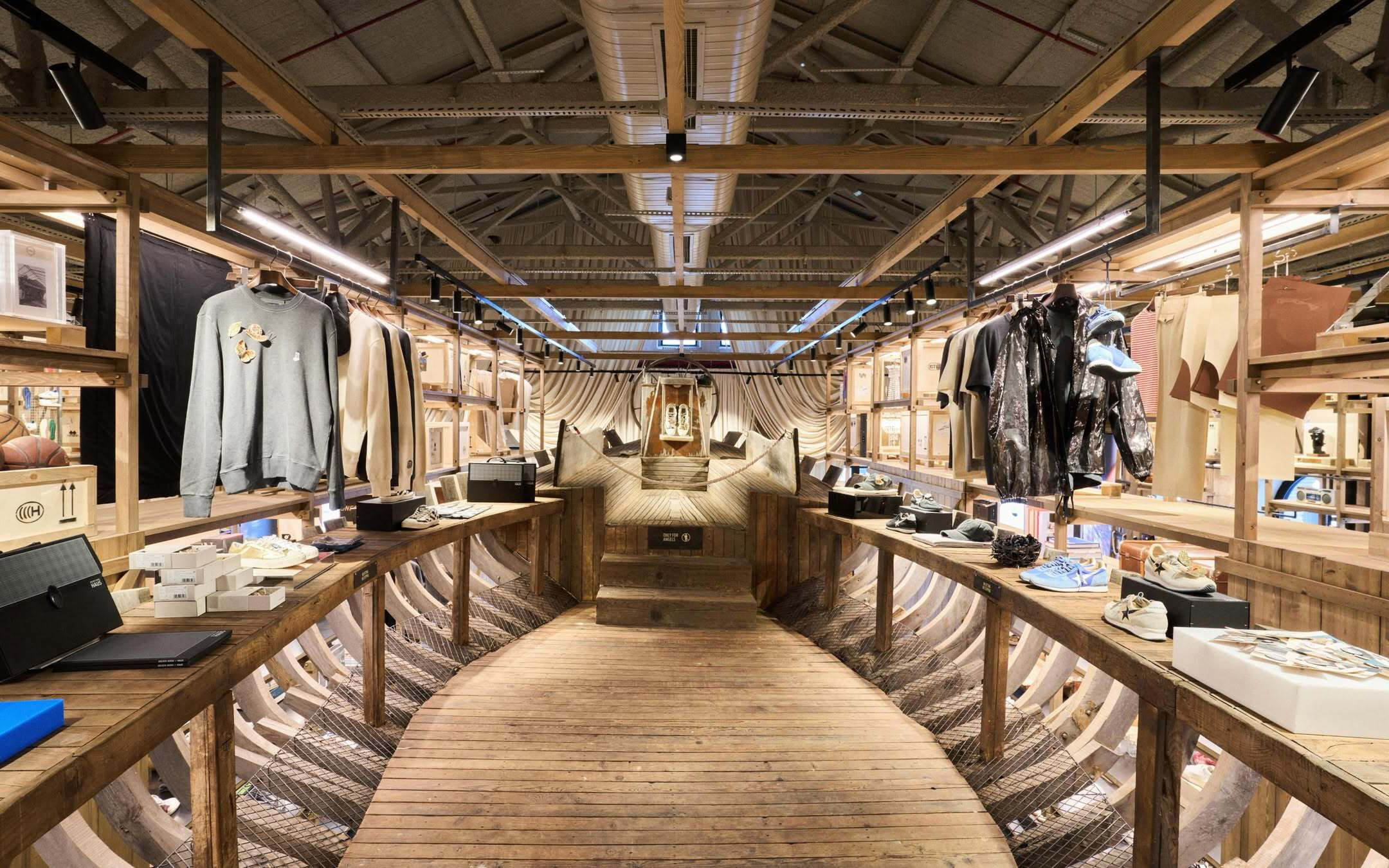 Golden Goose Haus Tersane Istanbul full-width project view